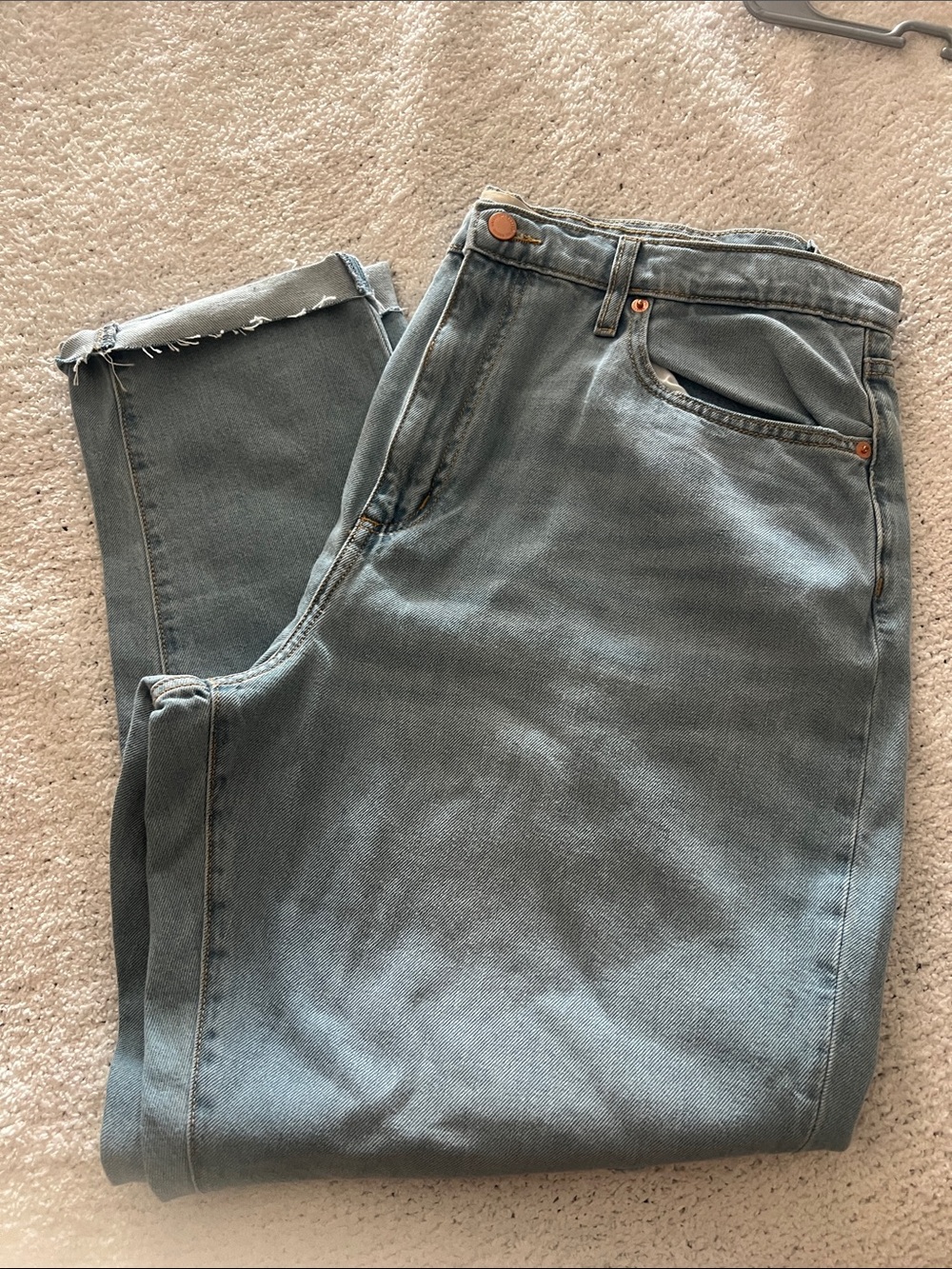 Universal Thread Women's Light Blue Boyfriend Jeans